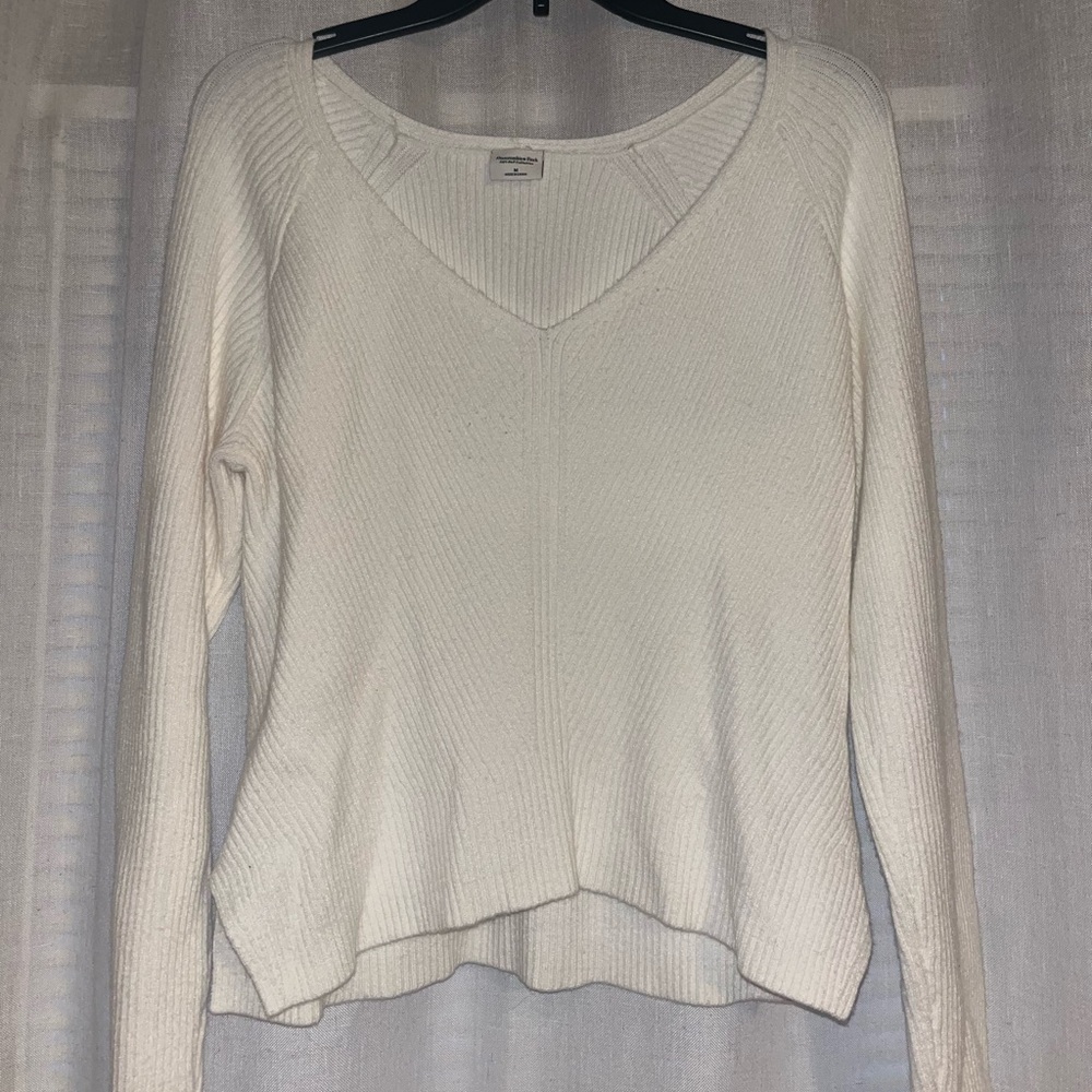 Abercrombie and fitch v neck sweater